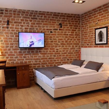 Apartament Przy Rynku เคล์มโน ภายนอก รูปภาพ