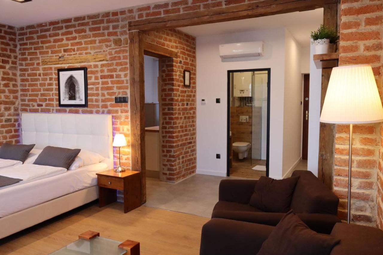 Apartament Przy Rynku เคล์มโน ภายนอก รูปภาพ